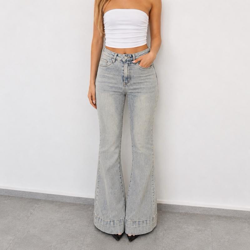 Jeans Flare Sabbiato a Zampa - foto 1
